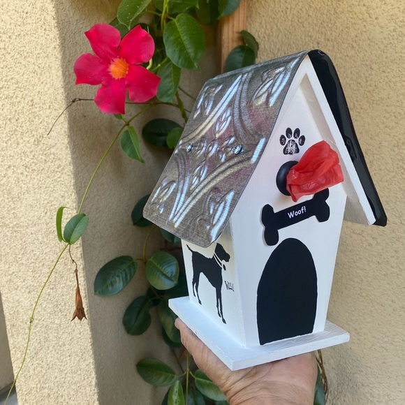 The Helping Paw Dog Bag Dispenser - Picture 2 of 7